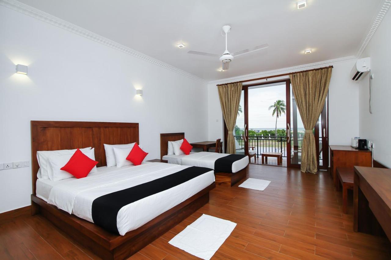 Capital Wind Kalpitiya "Wind Beach" Exterior photo